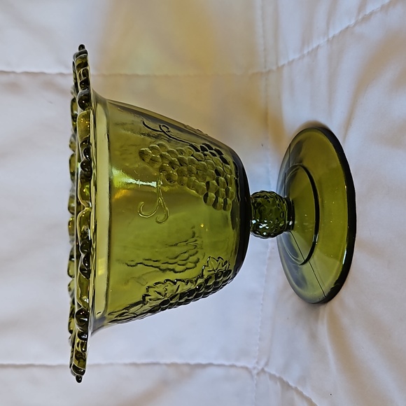 Vintage Indiana Glass Avocado Green Pedestal Candy Dish Open Lace Edge - Picture 1 of 6